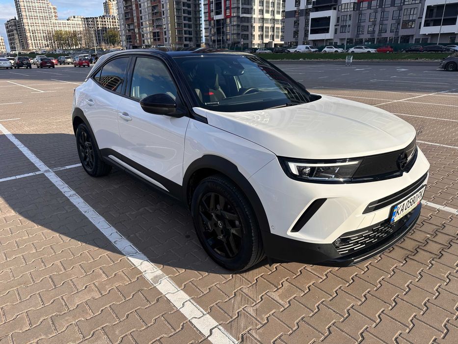 Продаю авто Opel Mokka 2023