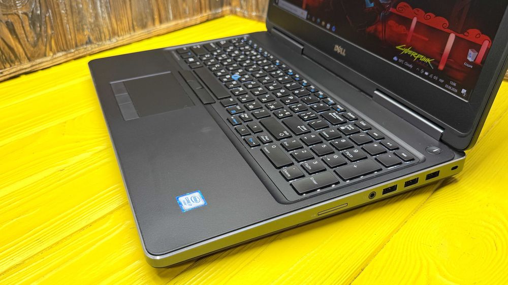 РОЗПРОДАЖ!  Потужний Професійний Ноутбук Dell Precision 7510 /Quadro M1000 2 GB