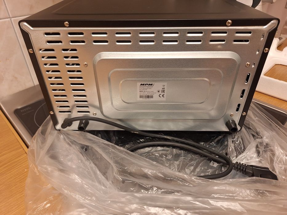 Mini piekarnik elektryczny MPM MPE-13