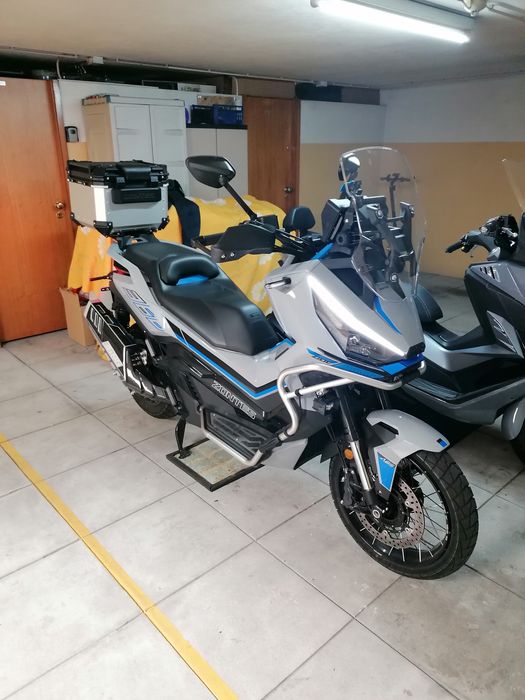 Moto Zontes 368G