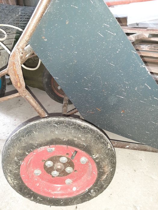 Тачка двоколісна