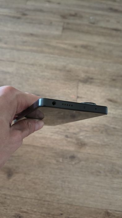 Продам б/у Poco M6 pro 4G