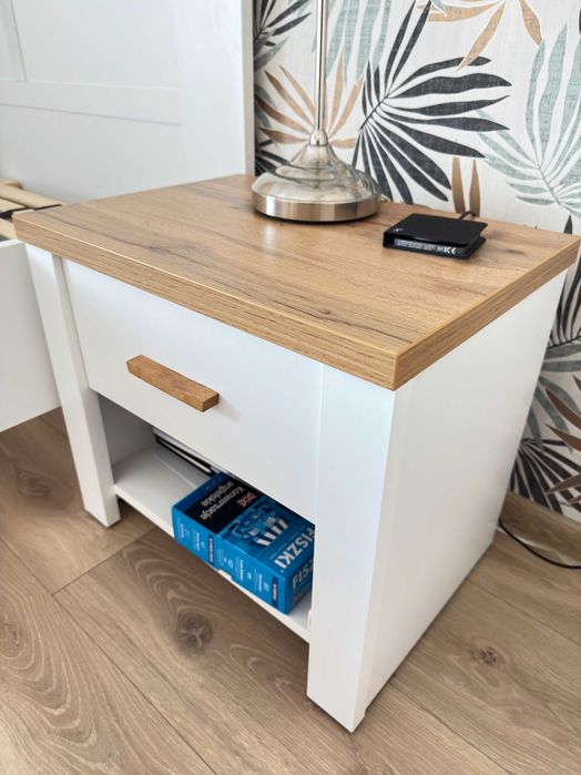 Komplet mebli do sypialni - łóżko 160×200 + 2 szafki + komoda