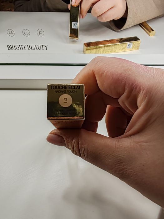 Korektor ysl touche eclat