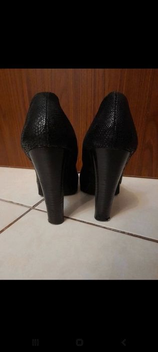 Buty Calvin Klein 39 czarne polysk wysoki obcas szpilki