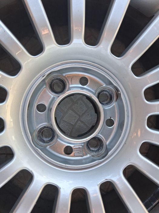 Jante 16 fiat com sensores de pressão de pneus