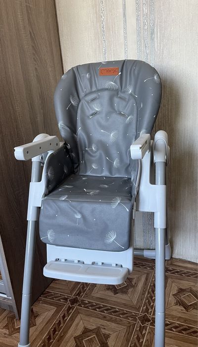 Стільчик для годування MoMi Yumtis dark gray