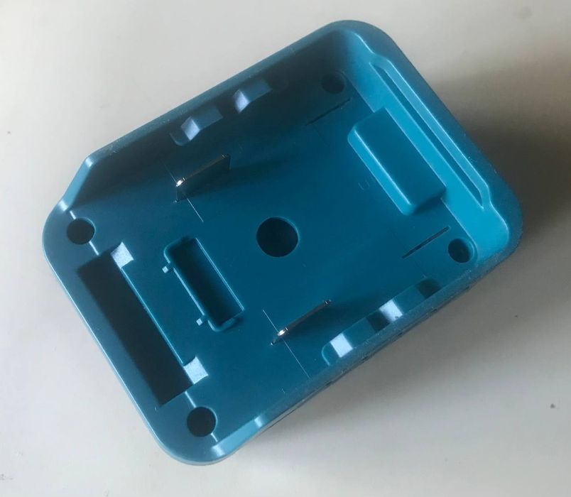 USB Type-C Адаптер для аккумуляторов Makita 140 Вт.