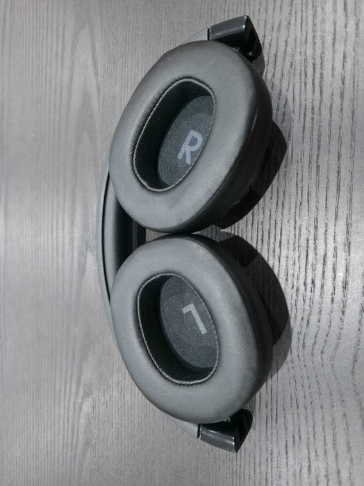 Auscultadores JBL TUNE710BT