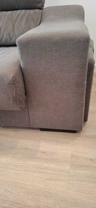 Sofá chaise longue conforama oferta 2 almofadas e 2 pufs