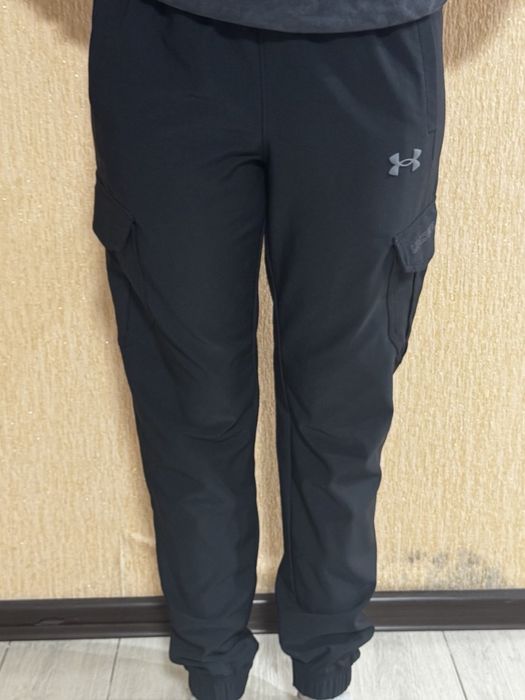 Штани карго Under Armour
