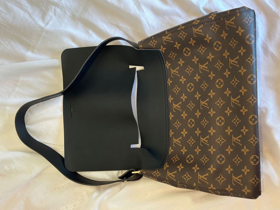 Vendo pasta masculina Louis Vuitton , está nova nunca foi usada !