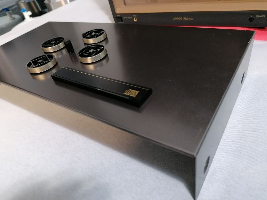 Obudowa technics 20,5x6,6 cm.
