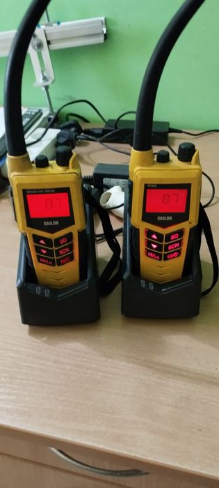 Радиостанции Sailor 3520 пара.