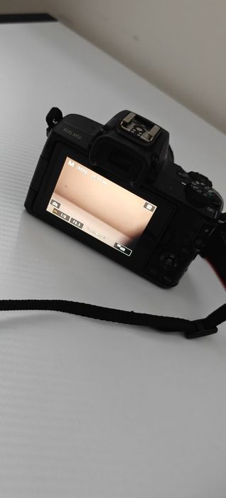Продаю свій canon m50