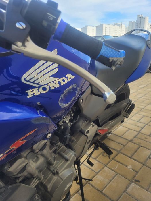 Honda Hornet 600S(2000) 72.000km- motor ótimo