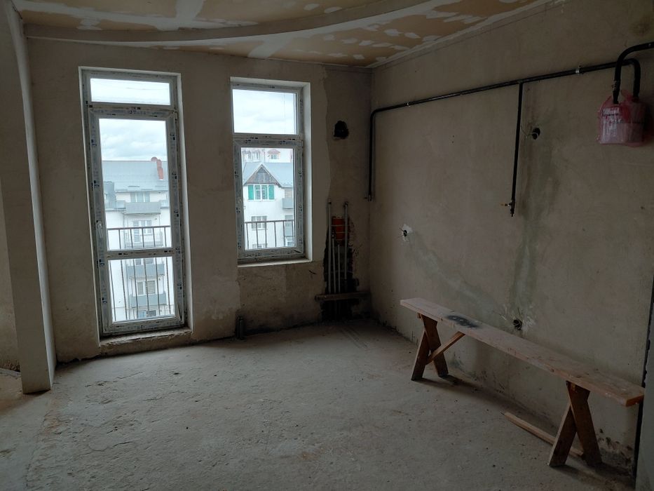 Долина, 2 к.кв  в.,Обліски 117, 4 /5 64,3м²
