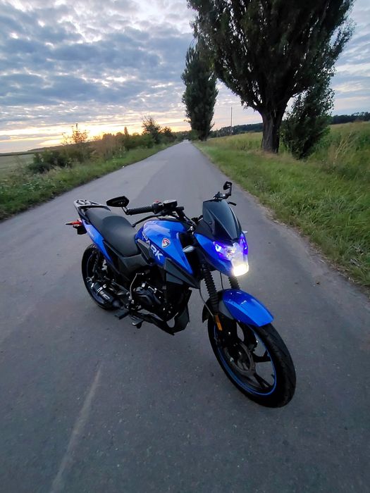 Мотоцикл Spark sp200 r32