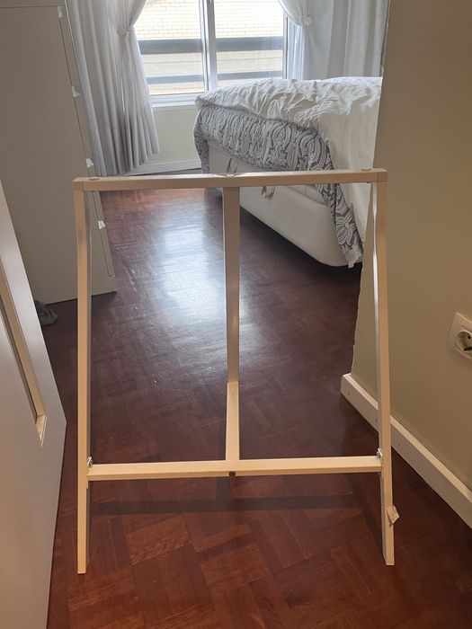 Perna secretaria IKEA