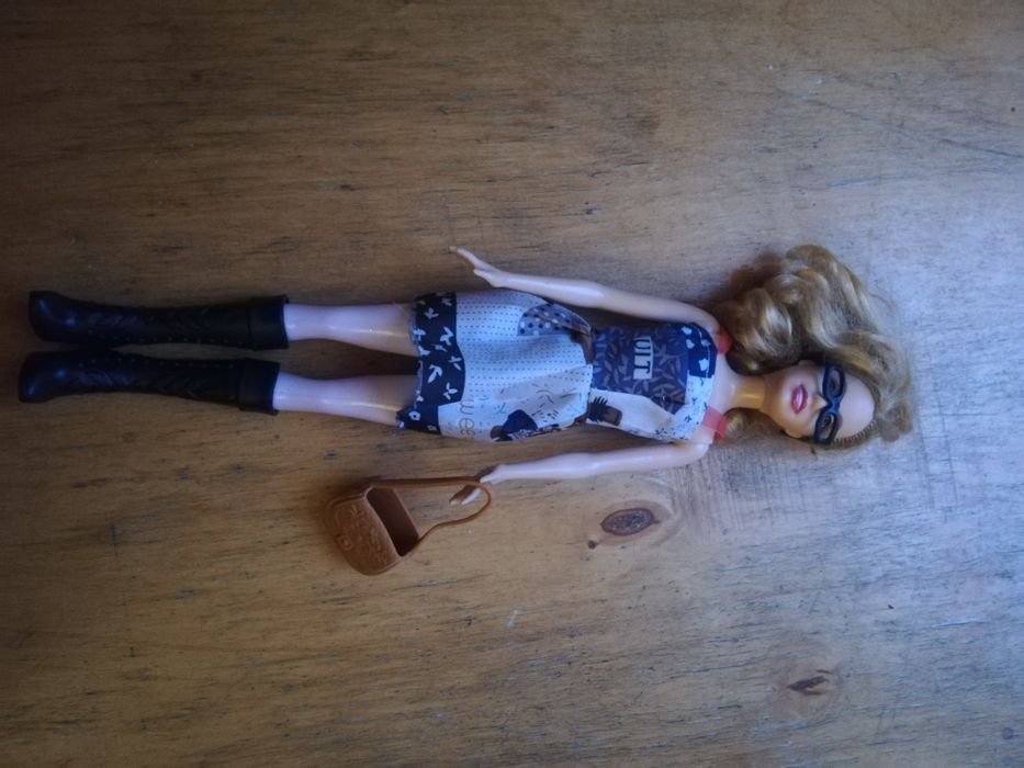 Lalka Barbie Mattel plus 5 zestawie