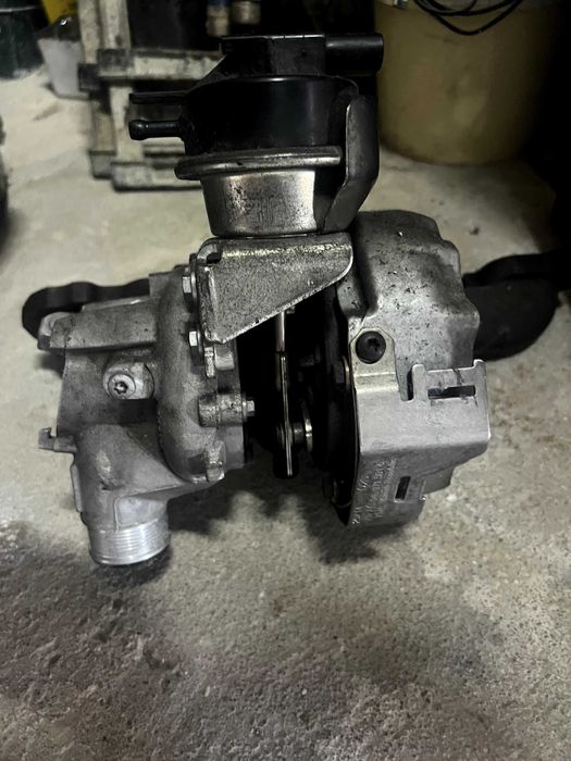 Bloco + Turbo + Cabeça do motor + Bloco de valvulas -  Audi 8V 2014