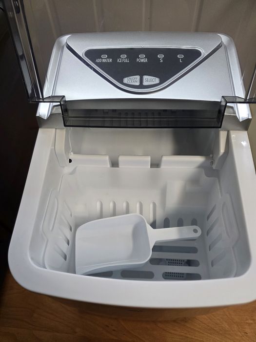 Kostkarka do lodu Fooing HZB-12B-S 120 W srebrna