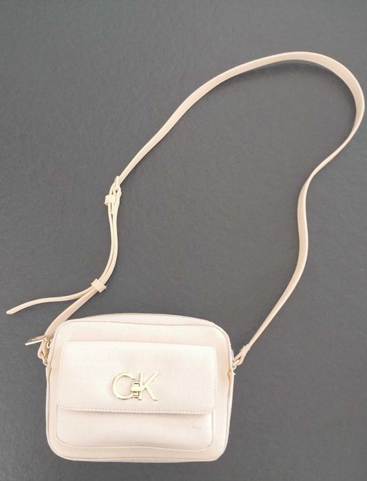 Torba listonoszka Calvin Klein biała/ kremowa