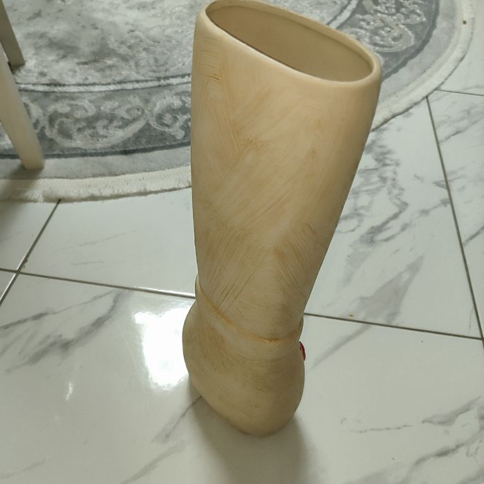 Продам вазу в хорошем состоянии