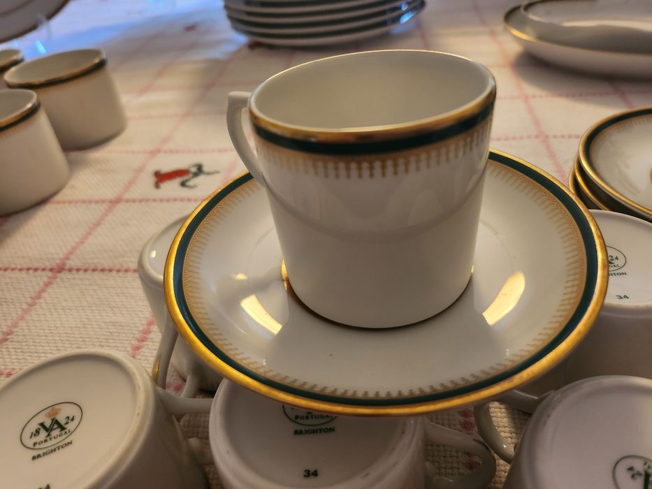 Serviço café- vista alegre- Cambridge