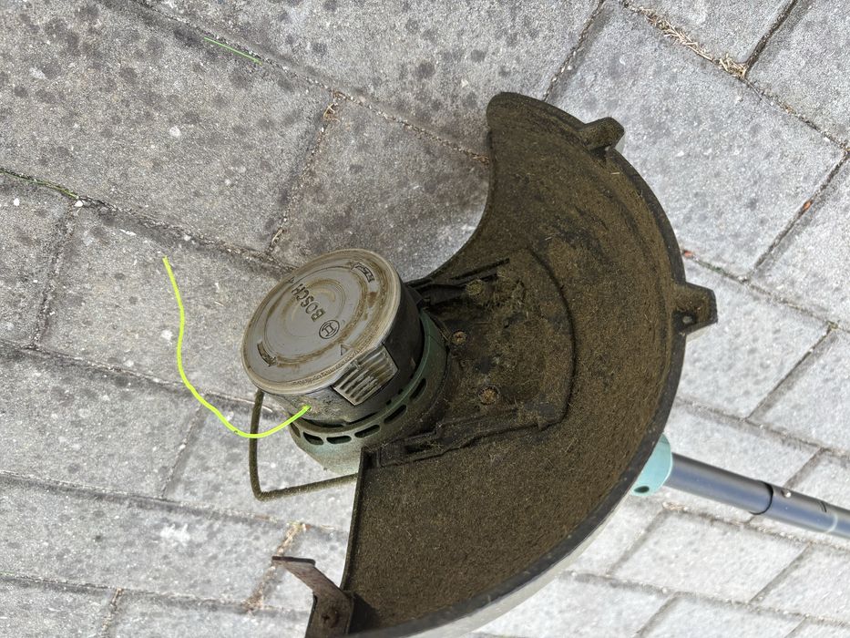 Roçador / Aparador de relva eletrico Bosch