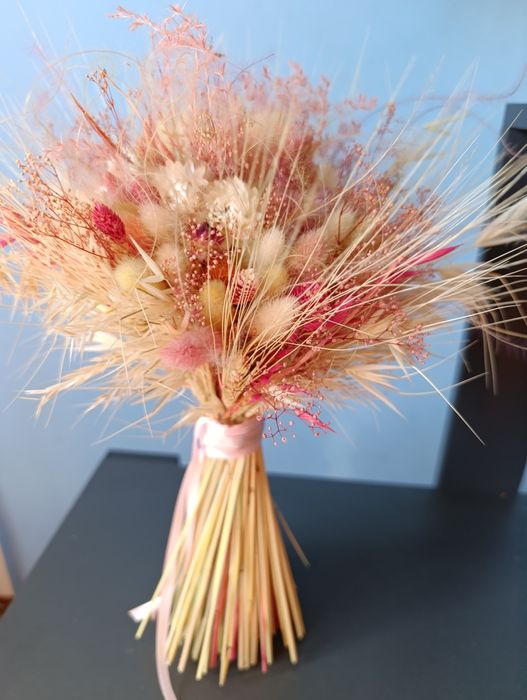 Букети  із сухоцвітів  та стабілізованих рослин