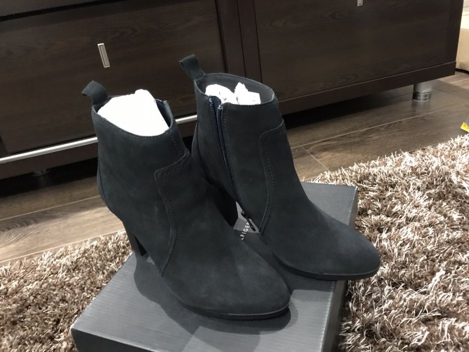 Botki Tommy Hilfiger rozm. 38