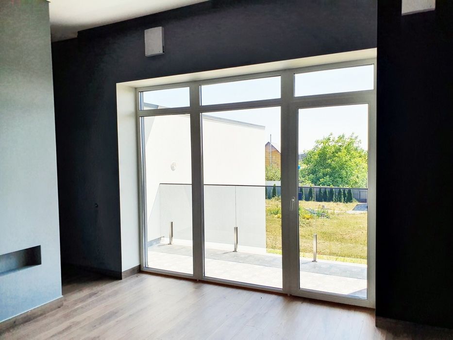 Продам дом с ремонтом Новоалександровка