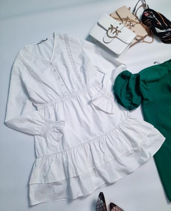 Сукня з мереживом