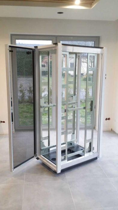 Szafa serwerowa 48U biało czarna