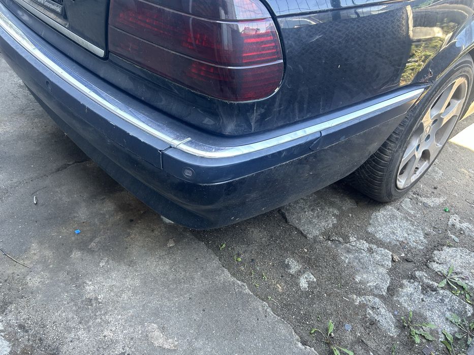 Bmw e38 zderzak tyl czarny pdc kompletny