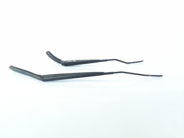 Haste / braço de escova limpa vidros frente direita RENAULT Clio IV Gr