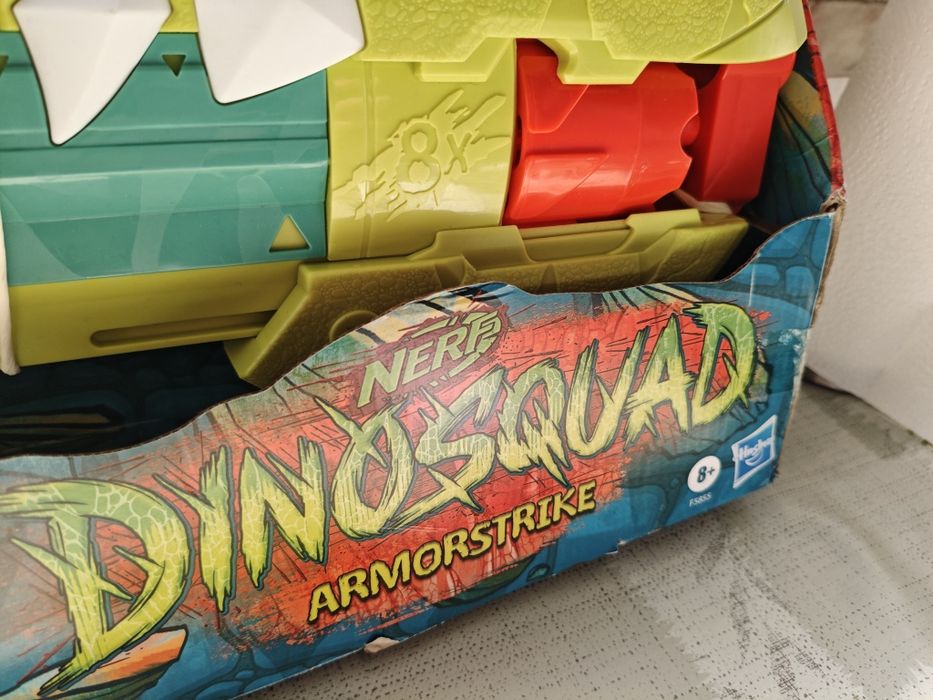 Pistola criança Nerf 16 dardos dinosquad