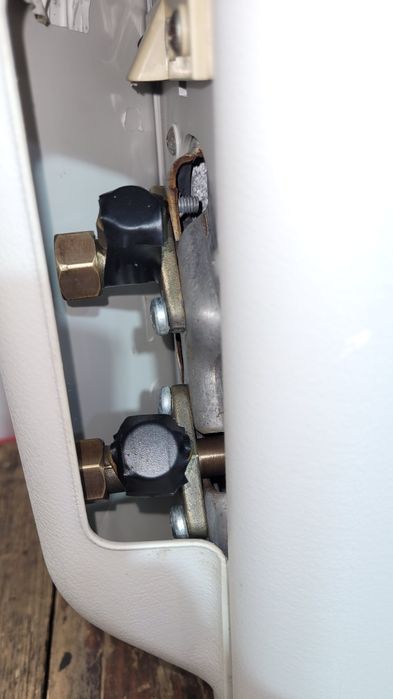 Наружный блок кондиционера SAMSUNG 
FUNAI - 9.

made in JAPAN. 

Качес