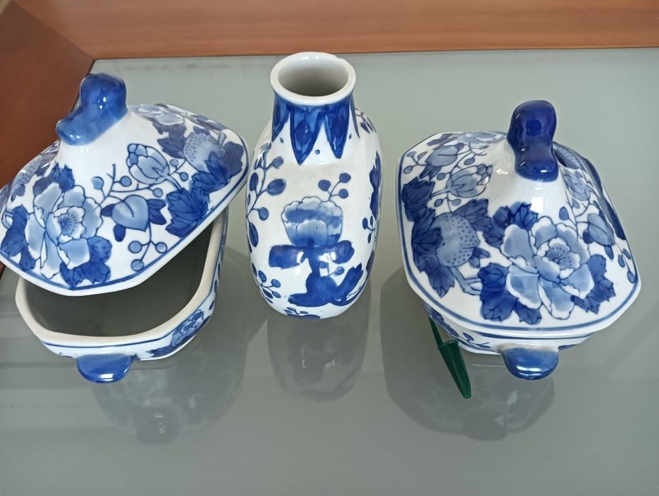 Conjunto antigo 3 peças cerâmica/porcelana Excelente qualidade