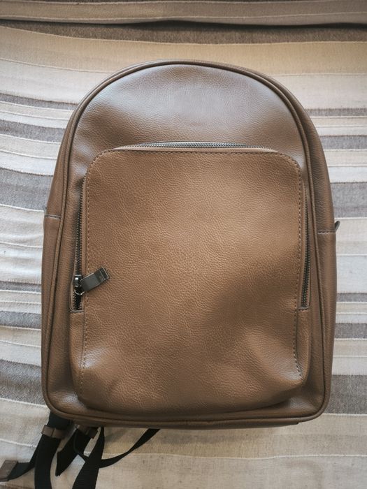 Mochila Zara pele sintética