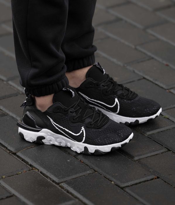 Літні кросівки Nike React Vision Black White (41-45) — дихаючі чоловічі, легкі, комфортні на спеку | Найк Реакт Віжн чорні білі