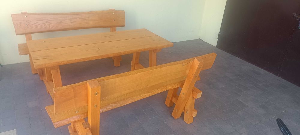 Stół drewniany ogrodowy