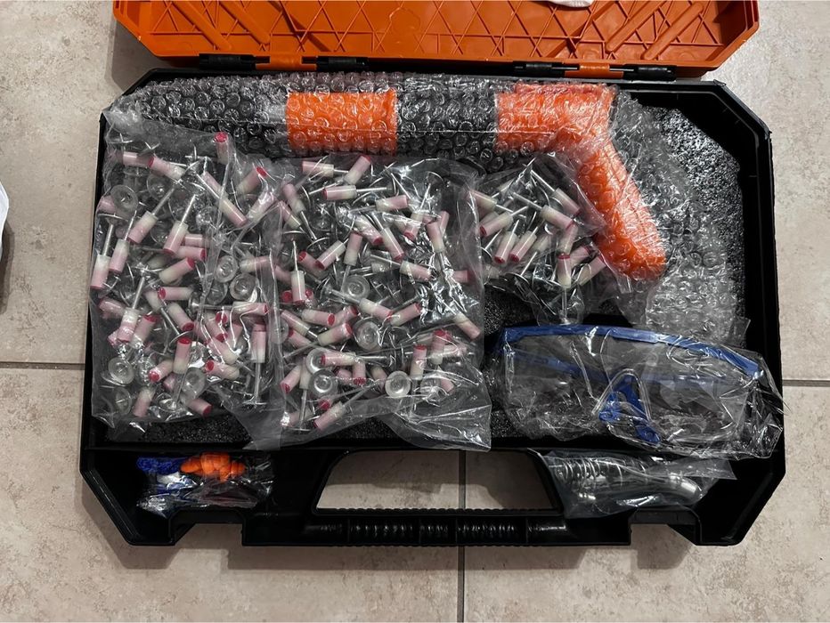 Osadzak do betonu, metalu