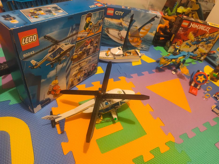 Legos diversos montados