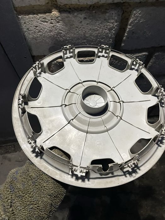 Оригинальные колпаки toyota fvolkswagen  opel r15 r16