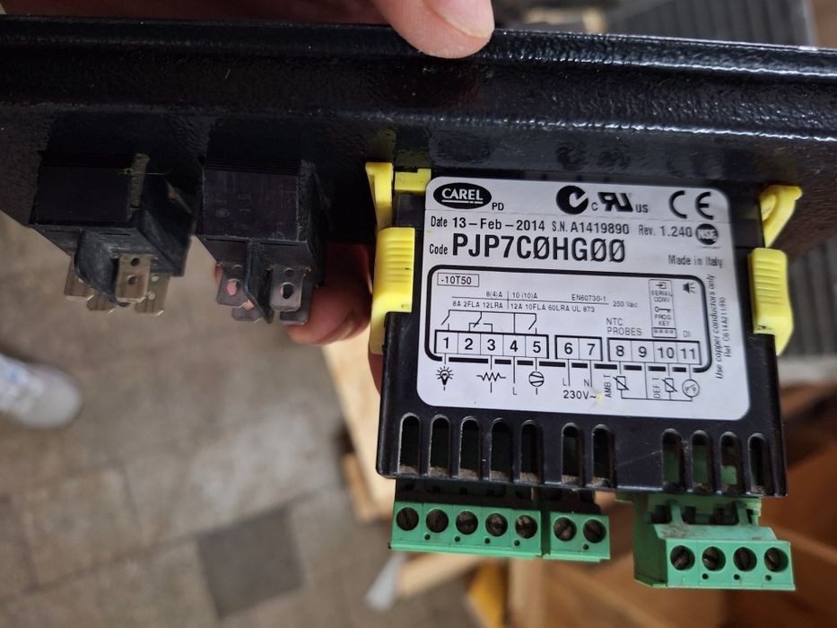 Компресор для холодильного шкафа