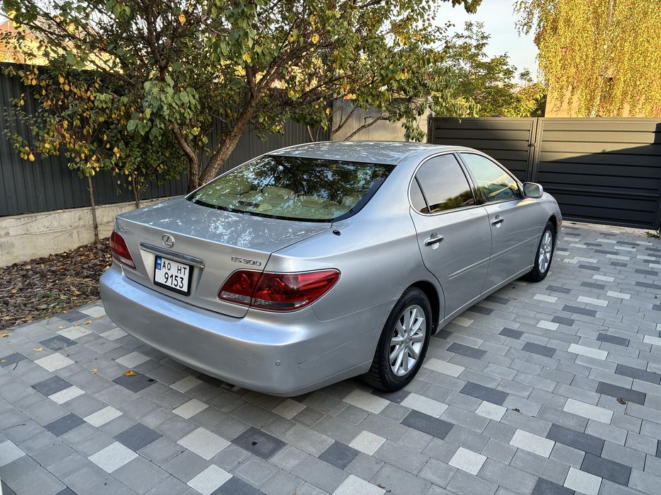 Lexus es300 2004рік