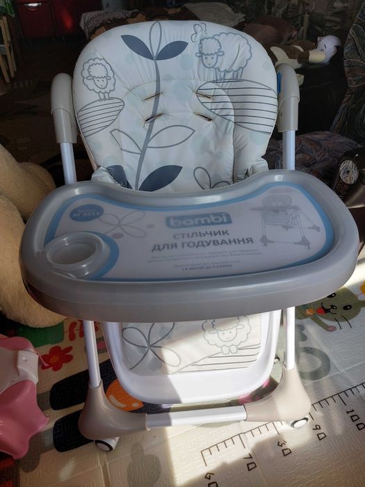 Продам Дитячий стільчик для годування Baby