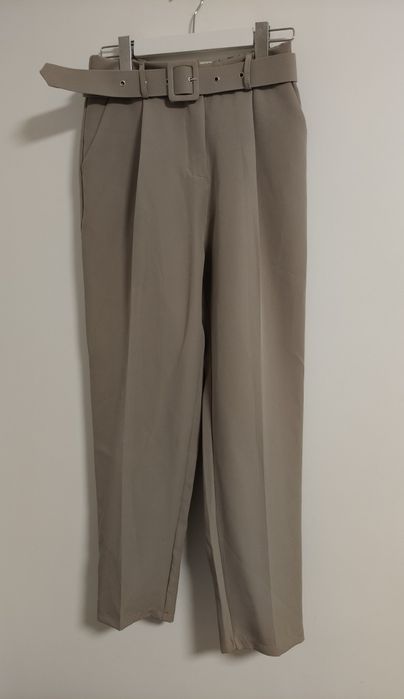 Garnitur beżowy damski spodnie marynarka S